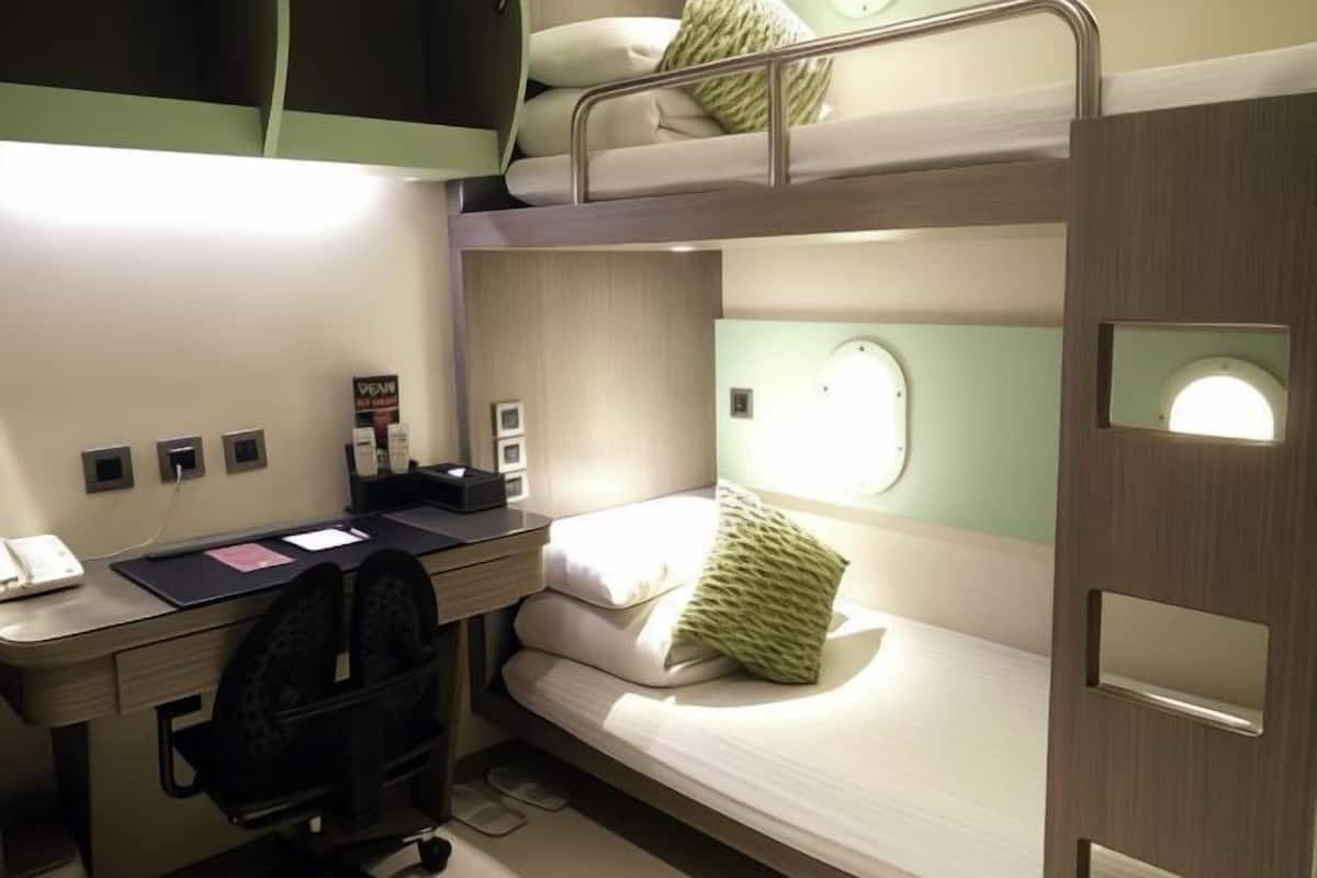 In-room safe, iron/ironing board, free WiFi, bed sheets