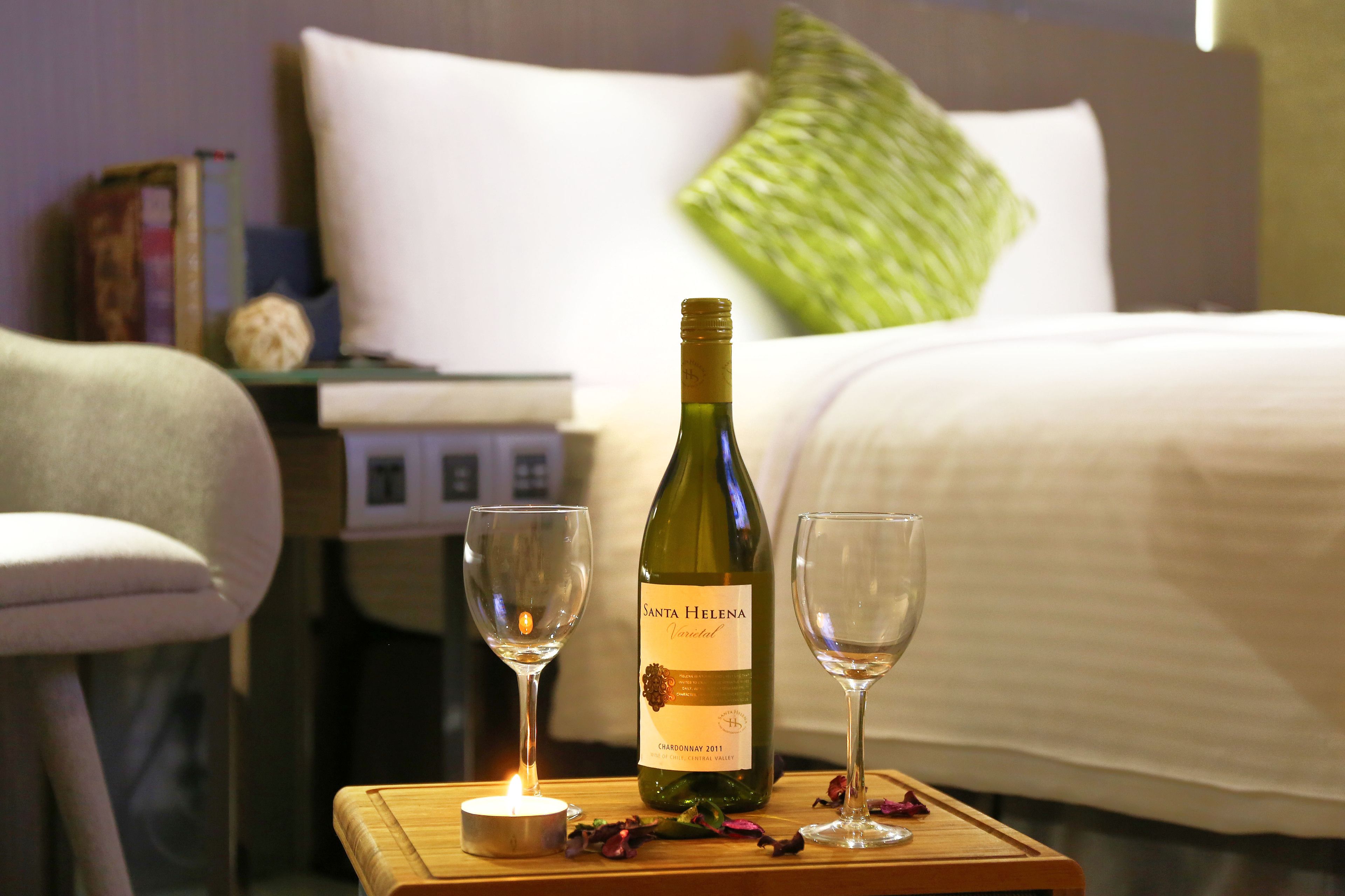 Grand Double Room, 1 Double Bed | In-room safe, iron/ironing board, free WiFi, bed sheets