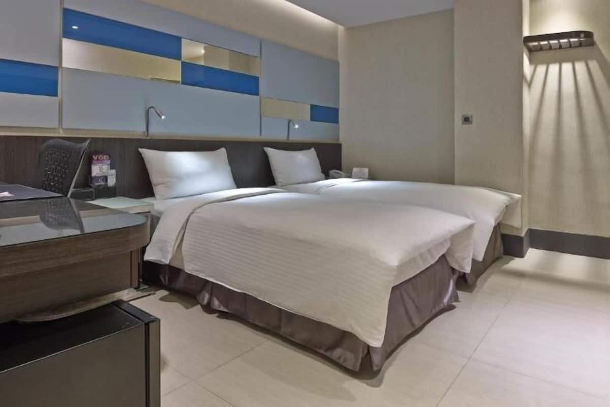 In-room safe, iron/ironing board, free WiFi, bed sheets
