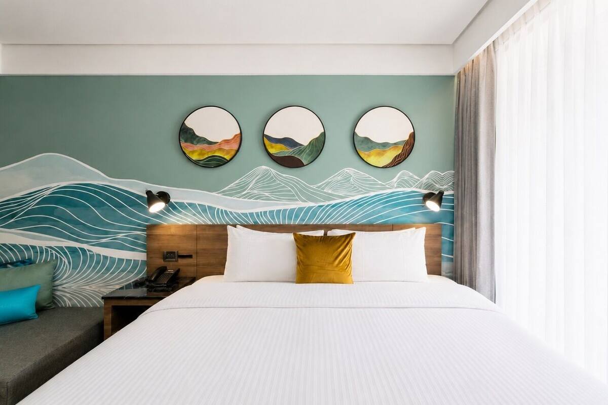 Superior Double Room, 1 Double Bed | In-room safe, desk, free WiFi, bed sheets