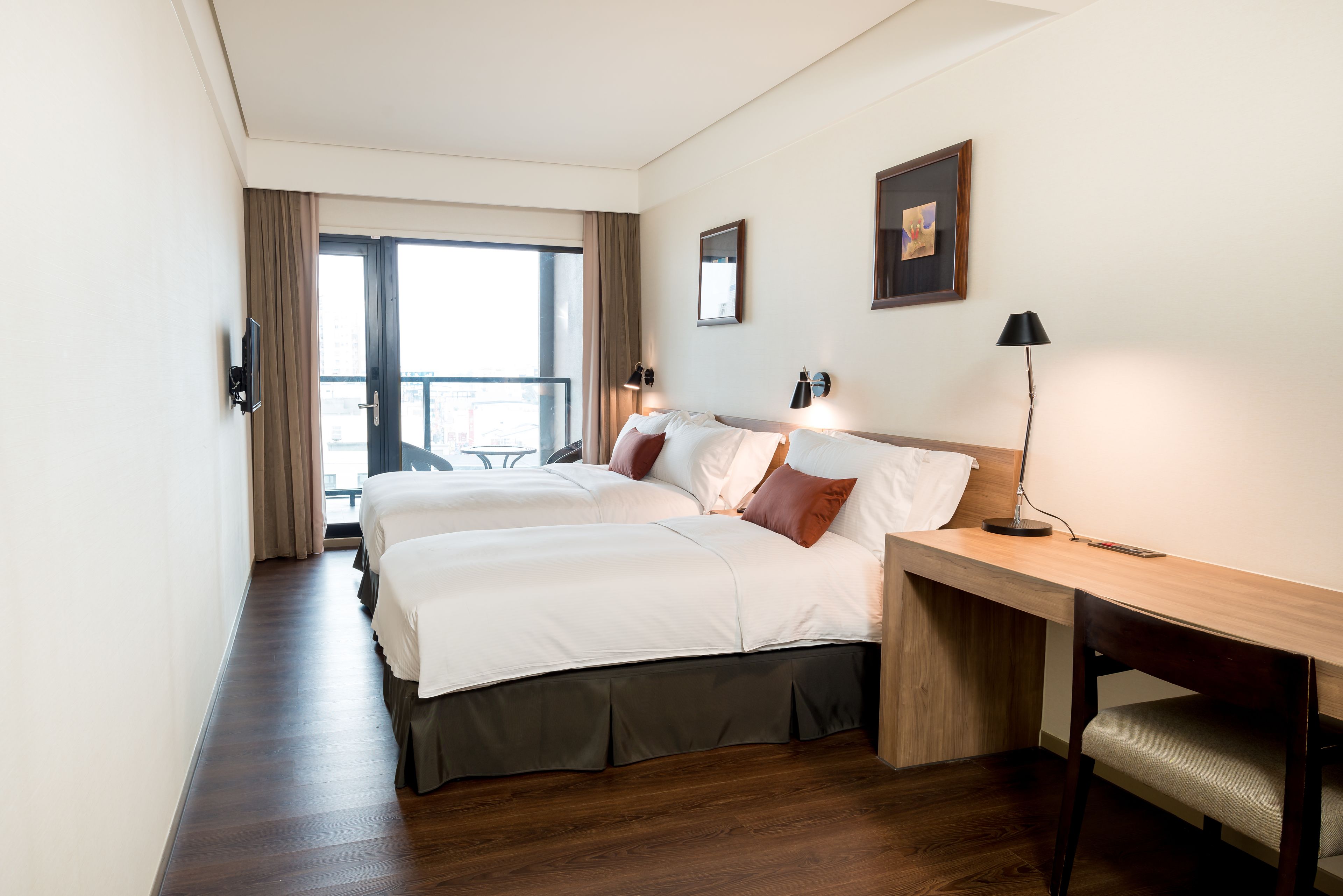 superior triple room | in-room safe, desk, free wifi