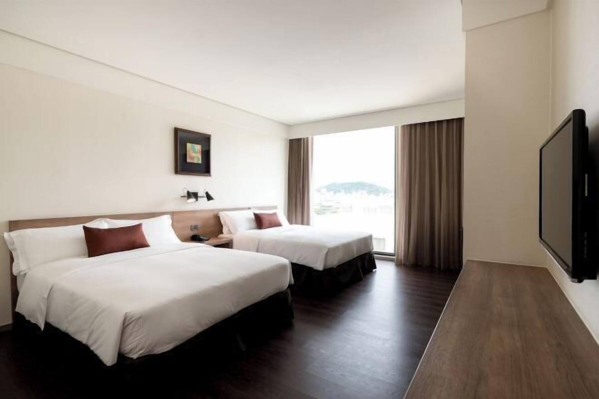 In-room safe, desk, free WiFi, bed sheets