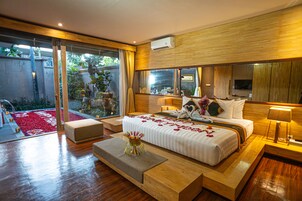 Ropa de cama de alta calidad y minibar 