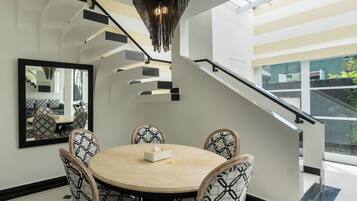 Amore - Two Bedroom Villa with Private Pool | Dining room