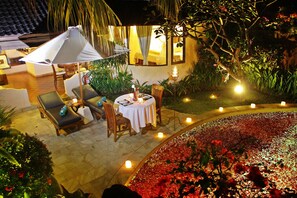 Vila básica, 1 quarto, piscina particular, vista para a piscina (1 Bedroom Pool Villa) | Cofres nos quartos, individualmente decorados