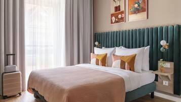 Medium Studio, Kitchenette | Ropa de cama de alta calidad y caja fuerte