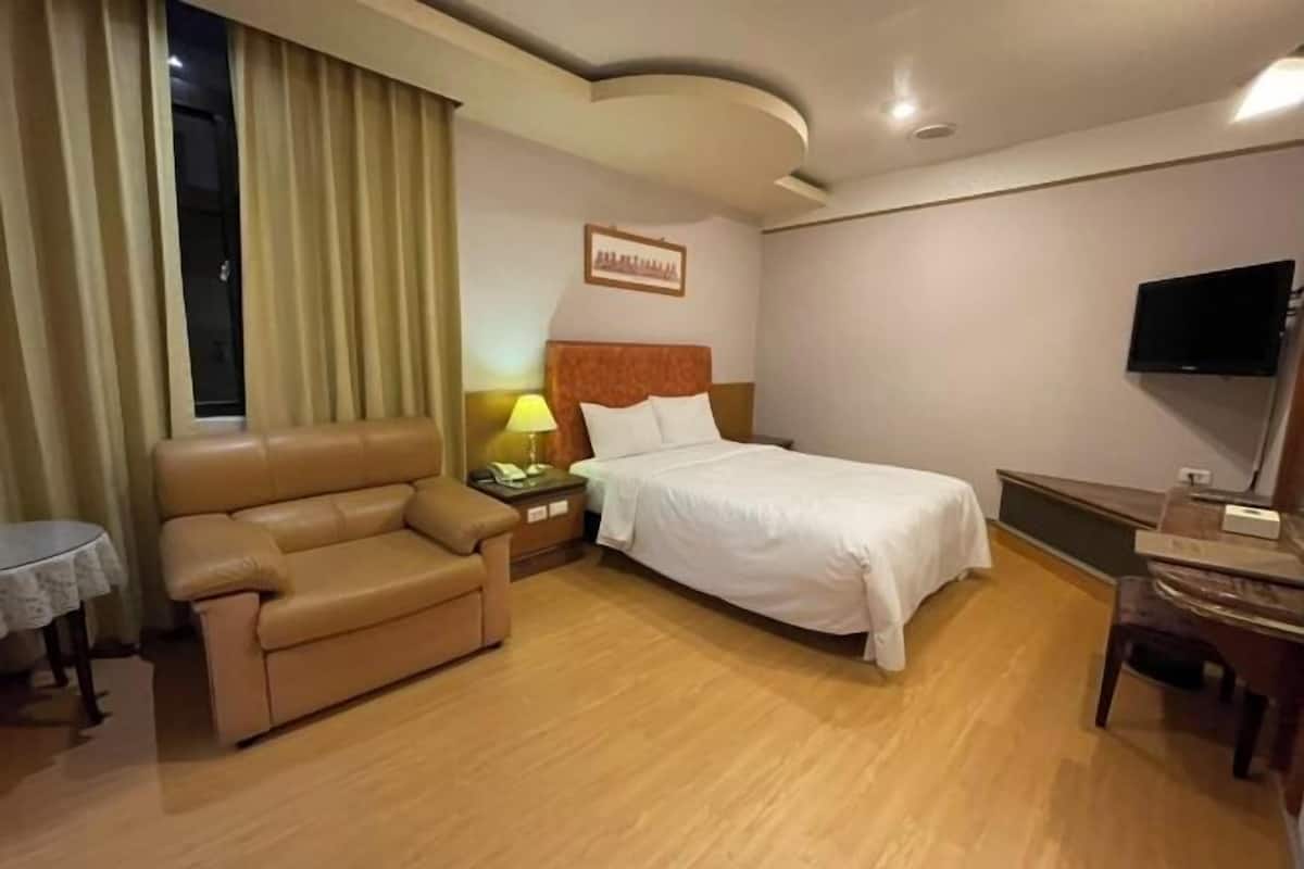 Donzen dekbedden, een kluis op de kamer, gratis wifi, beddengoed