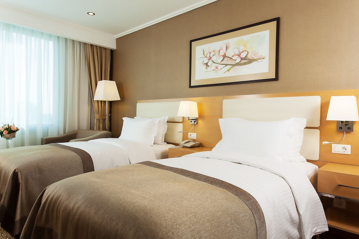 Minibar, in-room safe, desk, soundproofing