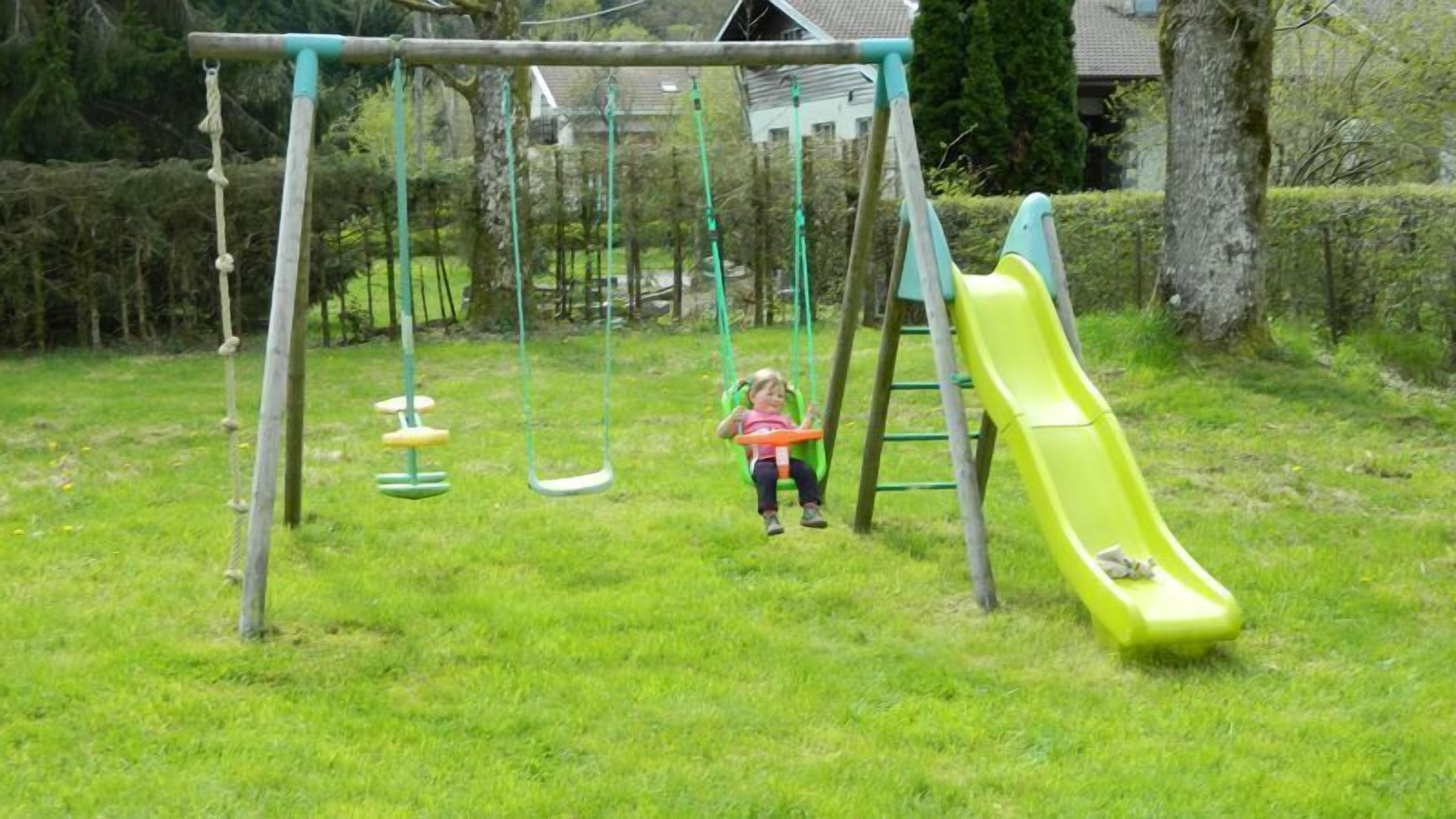 children’s play area – outdoor