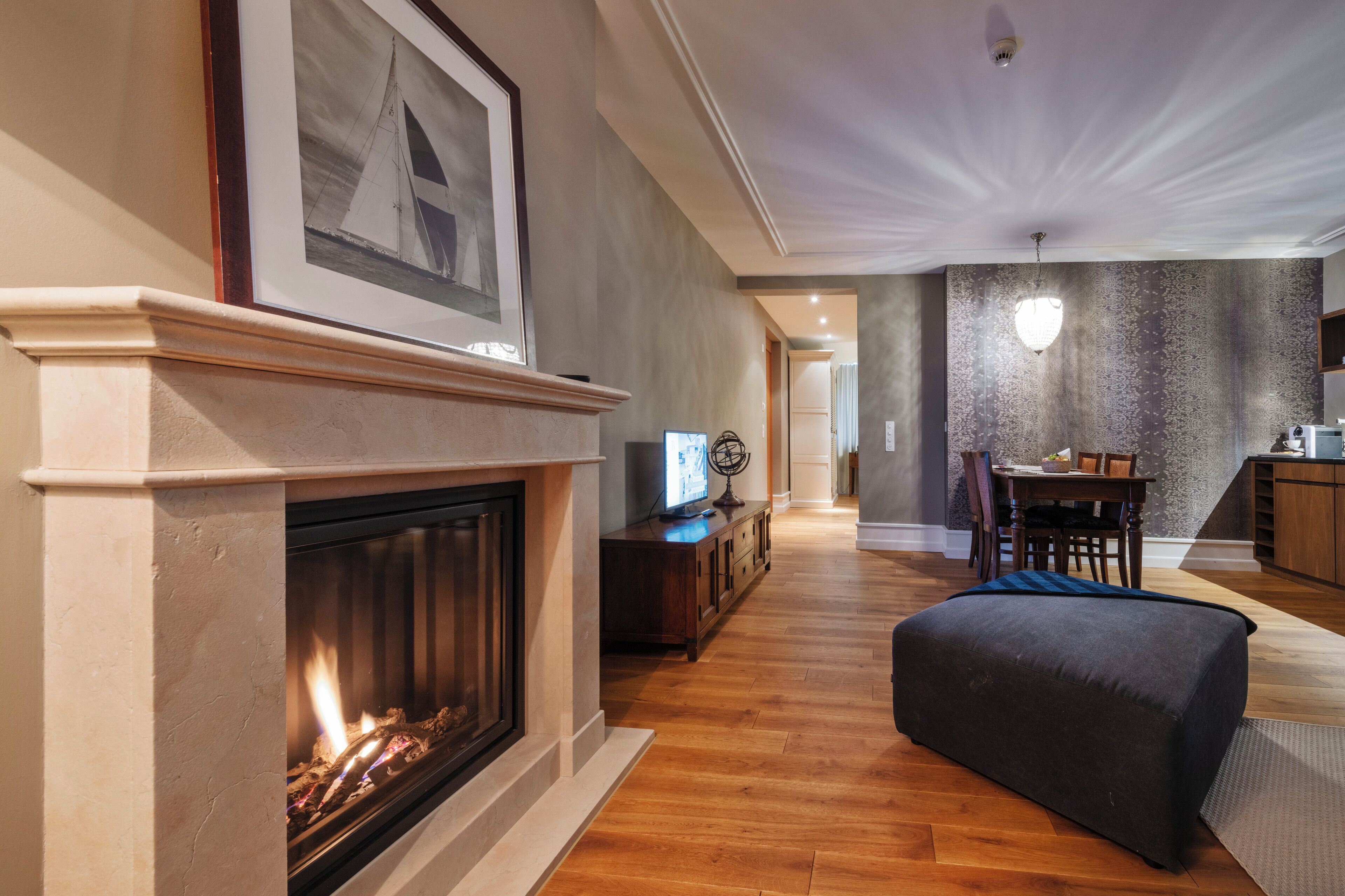 signature apartment | premium bedding, minibar, in-room safe, desk