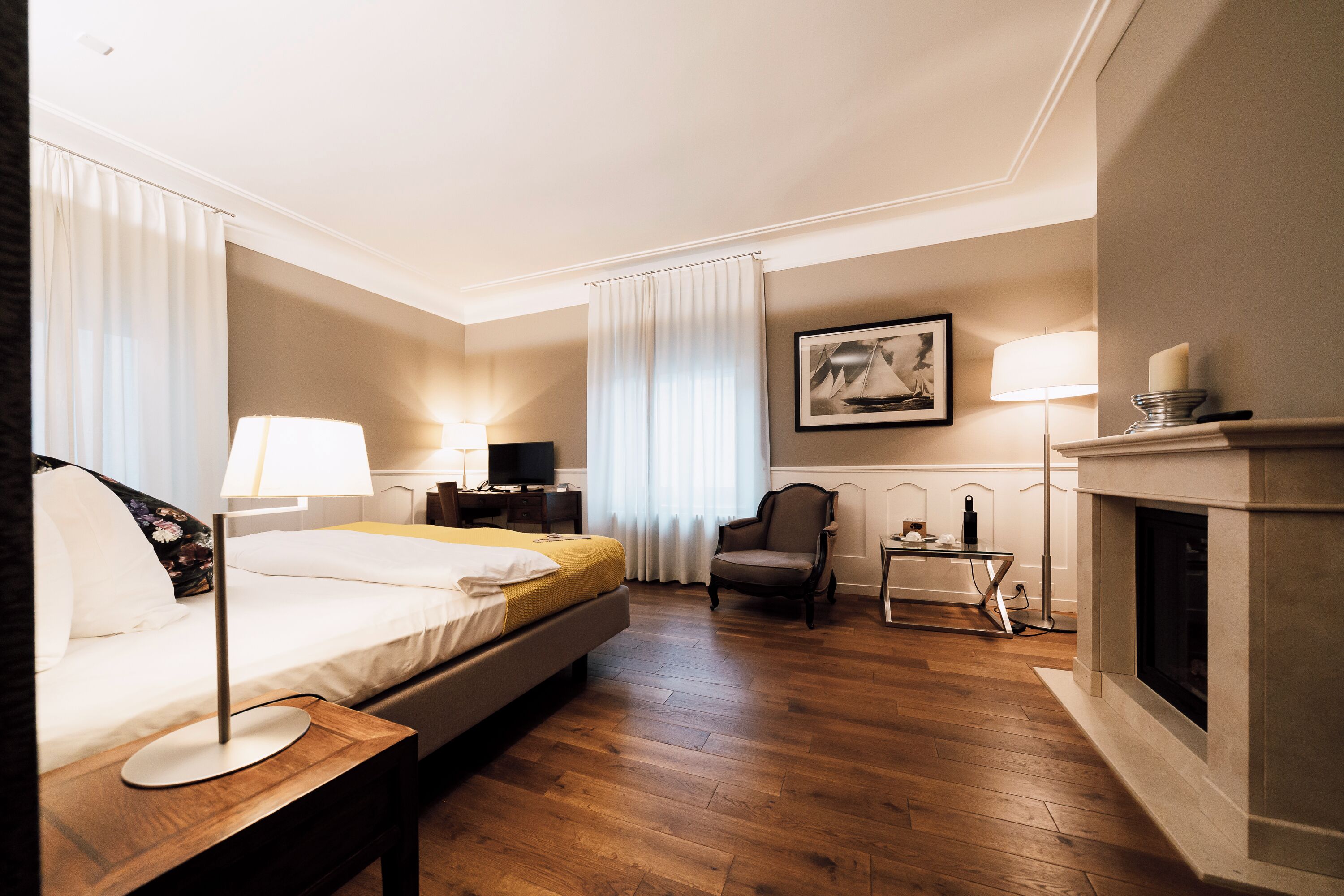 signature apartment | premium bedding, minibar, in-room safe, desk