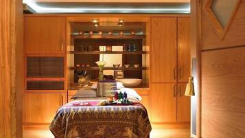 Sauna, hot tub, steam room, body treatments, aromatherapy, body wraps