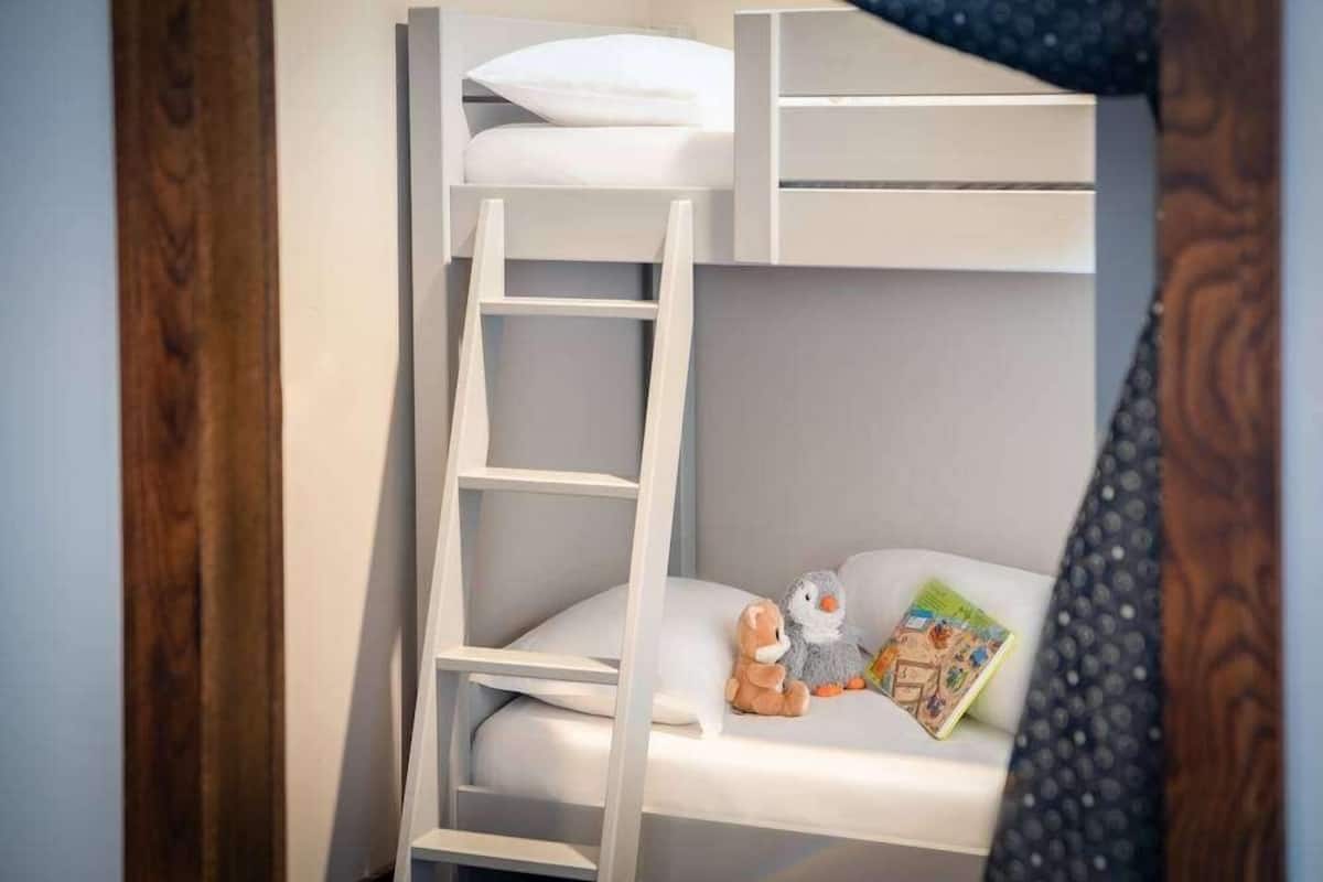 Family Den Suite, Multiple Beds (Families Only - 2 adults 2 children)
