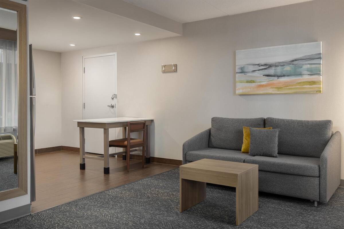 Flat-screen TV, pay movies