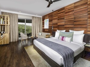 Premium bedding, pillow-top beds, minibar, in-room safe - Novotel Goa Candolim Hotel (Candolim)