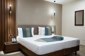In-room safe, desk, blackout curtains, soundproofing