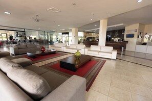 32-tommers fladskærms-tv med digitale kanaler, tv