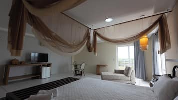 Minibar, individually decorated, desk, blackout drapes