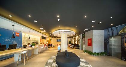 ibis Lanzhou Dongfanghong Plaza Hotel