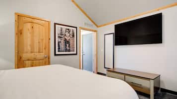 Cabin, 1 King Bed, Accessible (Old Faithful Cabin) | Free WiFi, bed sheets