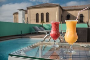 Seasonal outdoor pool - Salto Hotel & Casino (Salto)