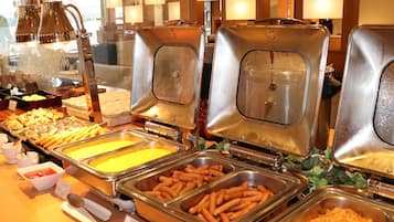 Sarapan bufet setiap hari (JPY 1980 seorang)