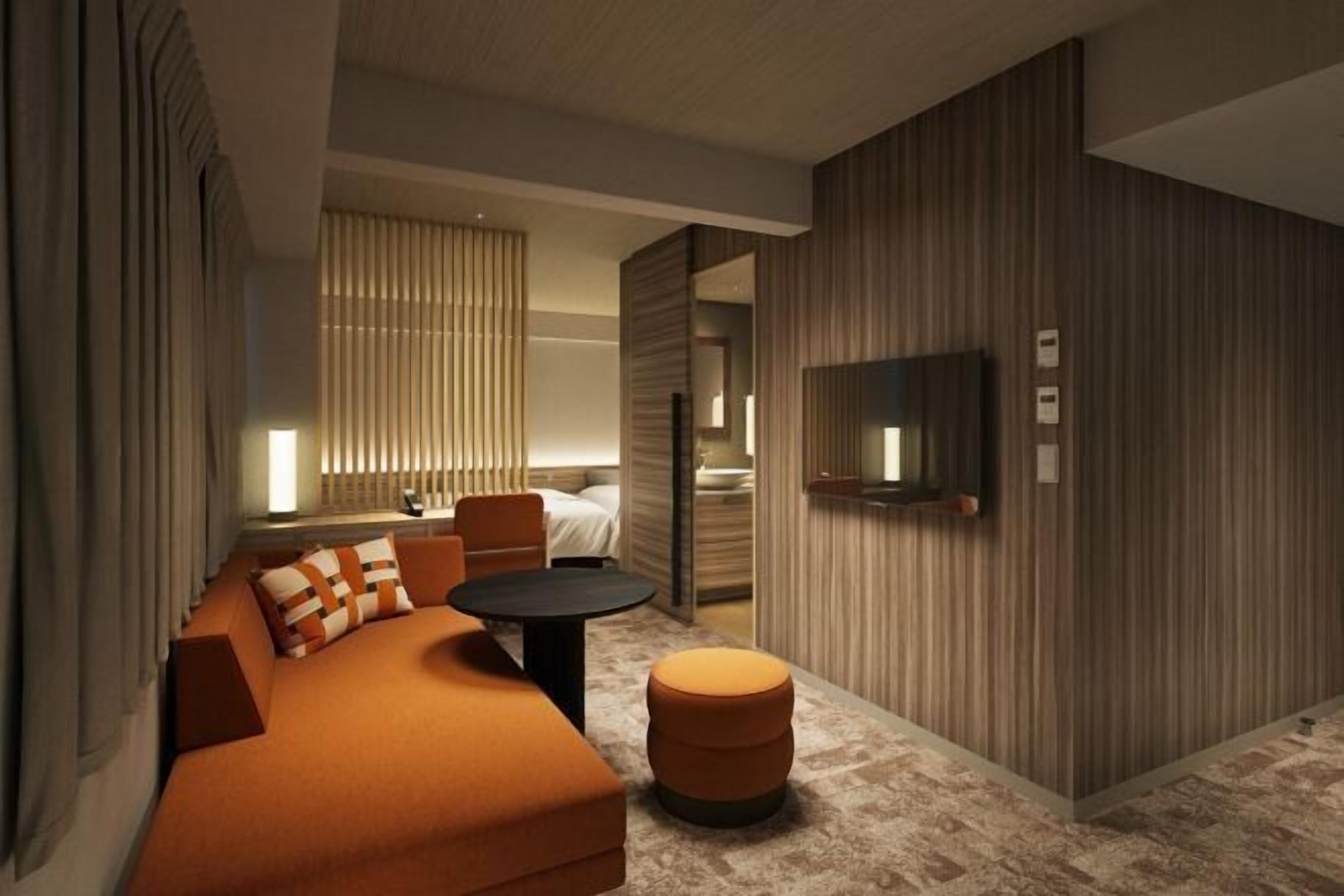 Down comforters, in-room safe, desk, free WiFi