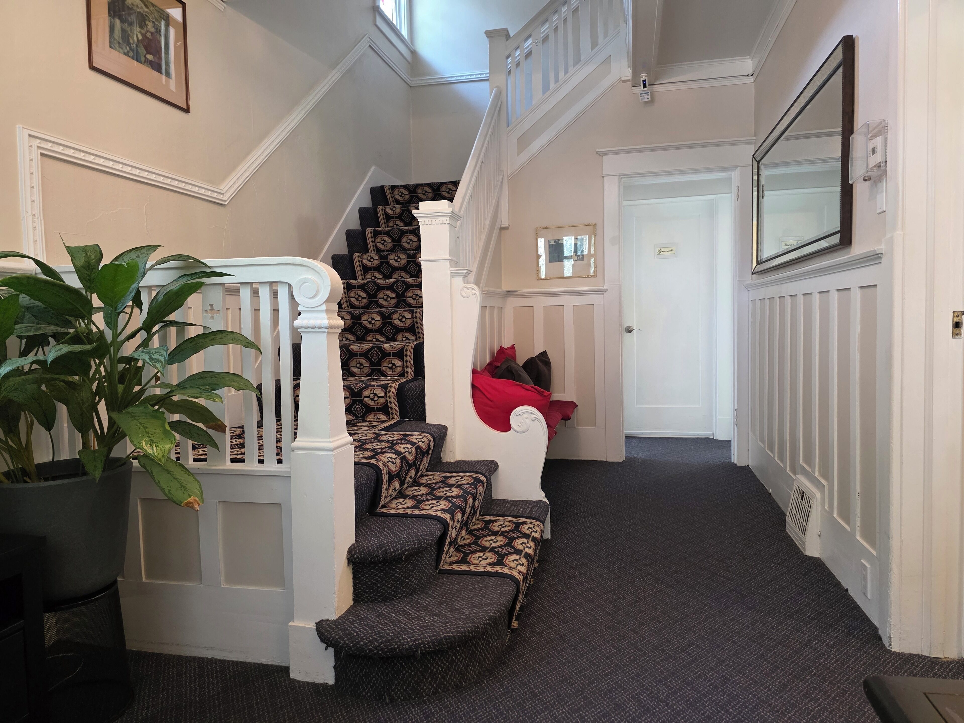 基本客房, 私人浴室 | 客廳 | 智能電視