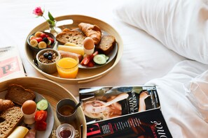 每日供應歐陸早餐 (每人 EUR10)