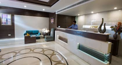 Hotel Narula's Aurrum