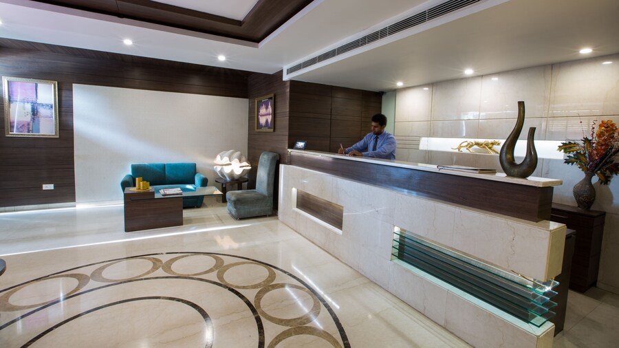 Hotel Narula's Aurrum