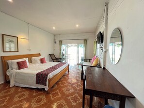 Beachfront Studio Aircon | Gratis wi-fi och sÀngklÀder