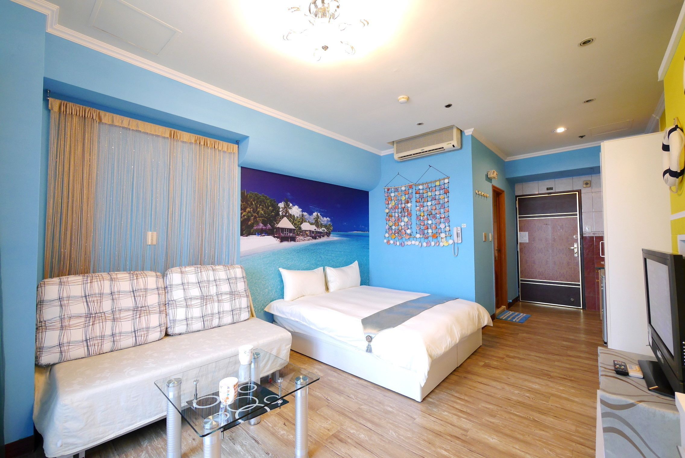 standard double room | premium bedding, pillow-top beds, individually decorated