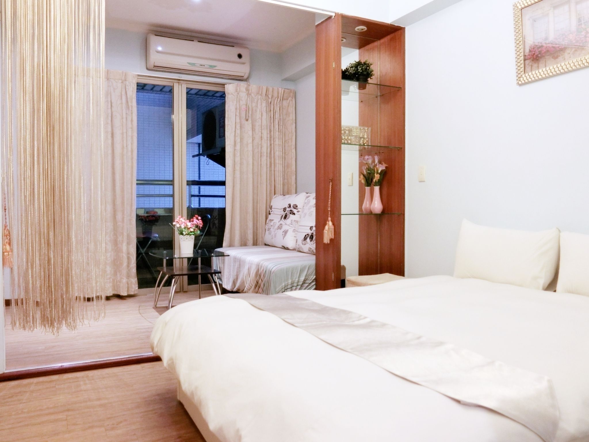 standard double room | premium bedding, pillow-top beds, individually decorated
