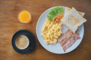 Daily English breakfast (THB 200 per person) - Amity Beach Resort (Koh Samui)
