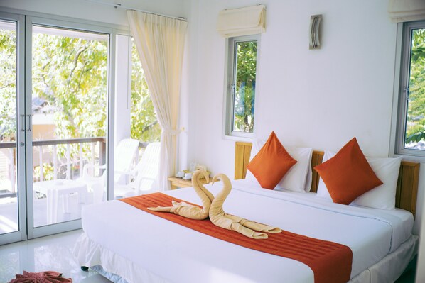 Standard | Free WiFi