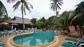 2 outdoor pools, pool umbrellas, sun loungers