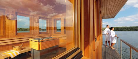 Couples treatment room(s), sauna, steam room, body treatments
