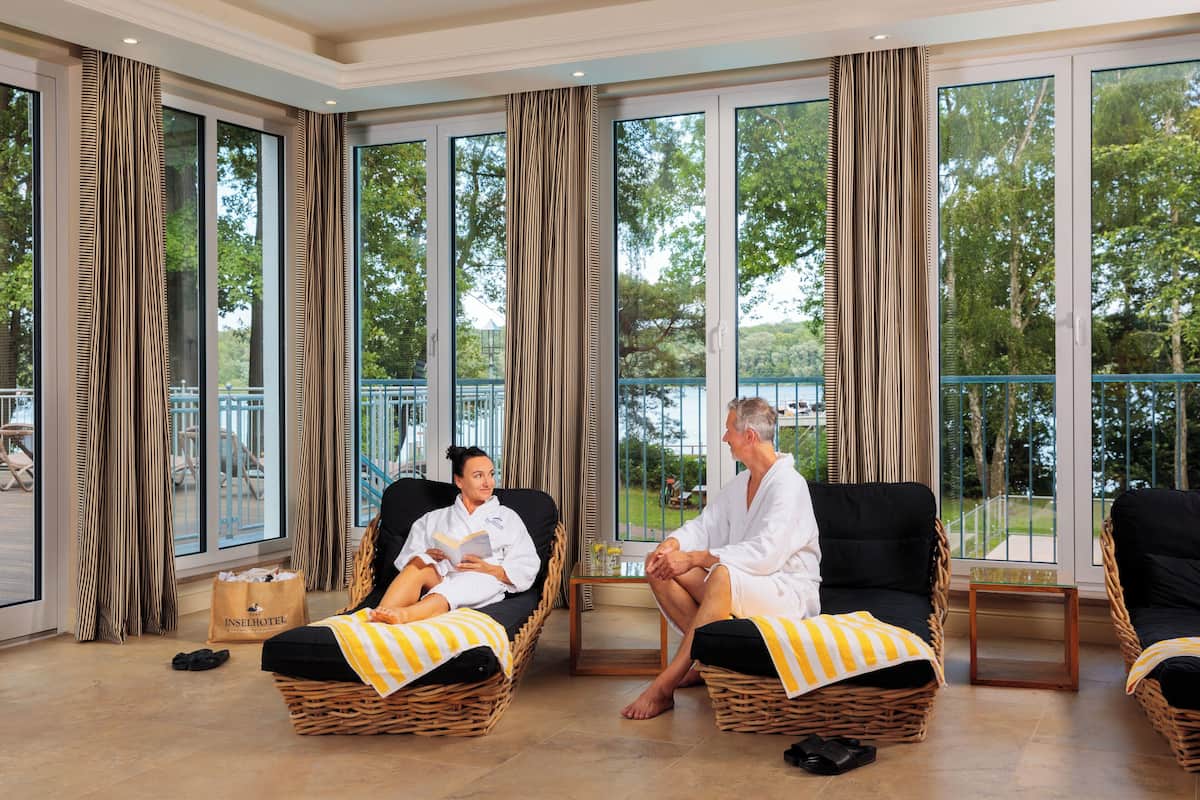 couples treatment room(s), sauna, steam room, body treatments