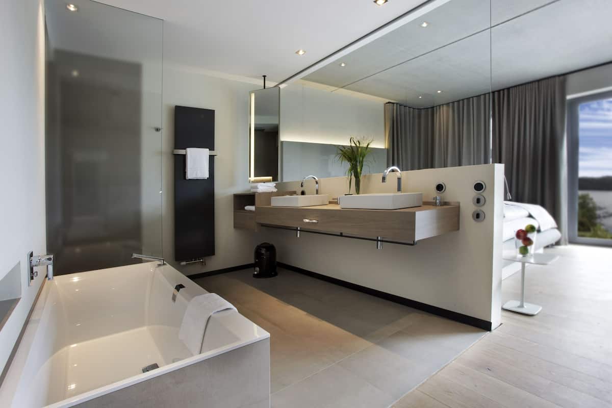 shower, free toiletries, hair dryer, bathrobes