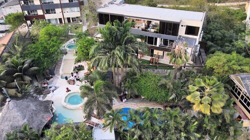 ME Hotel in Montañita Estates