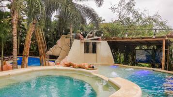 2 outdoor pools, free pool cabanas, pool umbrellas