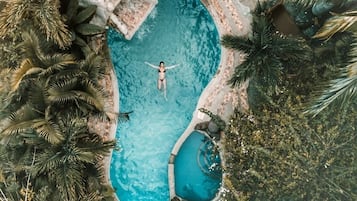 2 outdoor pools, free pool cabanas, pool umbrellas