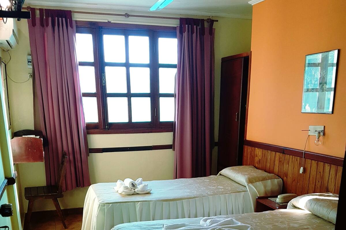 Standaard kamer, 2 eenpersoonsbedden | Gratis babybedden