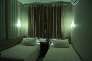 Minibar, desk, free WiFi