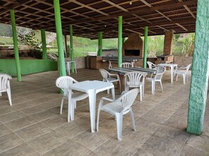 Aire de pique-nique/barbecue