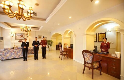 Oak Hotel Chongqing Luoma Holiday