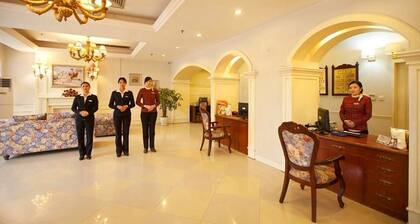 Oak Hotel Chongqing Luoma Holiday