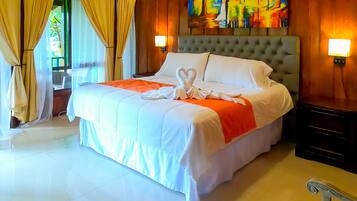 Deluxe Bungalow, 1 Bedroom, Lake View, Garden Area | Premium bedding, desk, bed sheets, wheelchair access