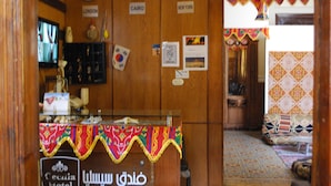 Gambar tidak terklasifikasi, 4 dari 60, tombol